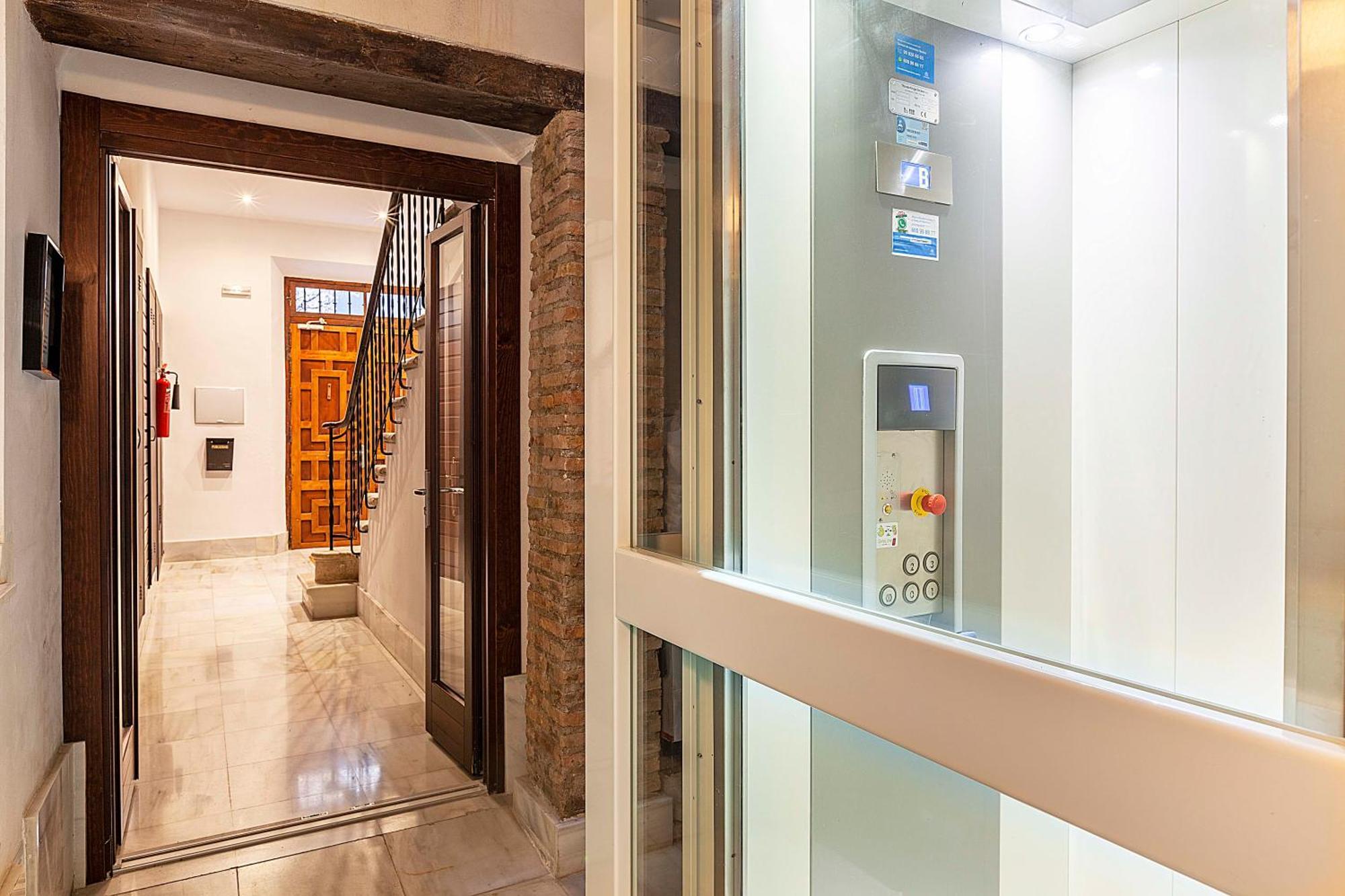 Molinos Apartments City Centre Гранада Екстериор снимка